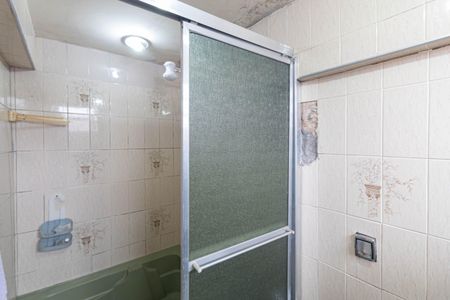 Casa à venda com 150m², 3 quartos e 2 vagasBanheiro da Suíte