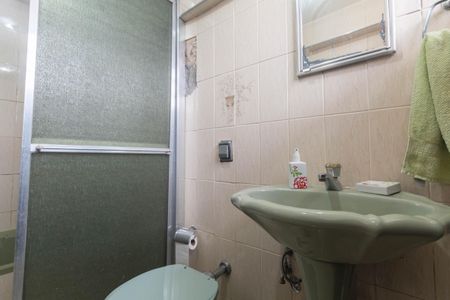 Casa à venda com 150m², 3 quartos e 2 vagasBanheiro da Suíte