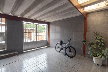Casa à venda com 150m², 3 quartos e 2 vagasGaragem