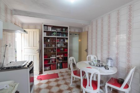 Casa à venda com 150m², 3 quartos e 2 vagasCozinha