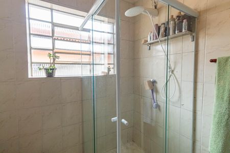 Casa à venda com 150m², 3 quartos e 2 vagasBanheiro 1