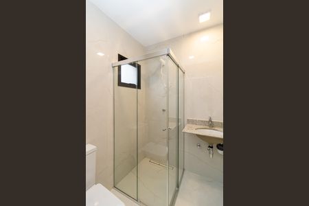 Casa à venda com 103m², 3 quartos e 2 vagas Casa à venda com 103m², 3 quartos e 2 vagasBanheiro da Suíte