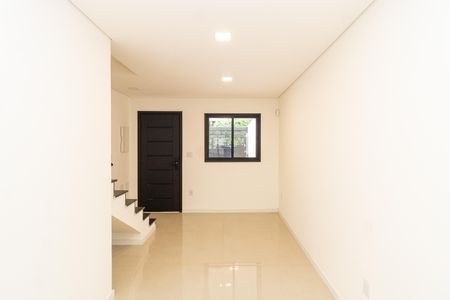 Casa à venda com 97m², 2 quartos e 2 vagasSala