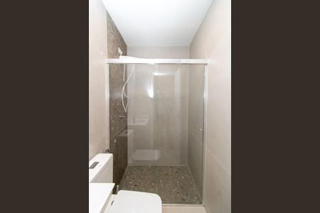 Casa à venda com 97m², 2 quartos e 2 vagasBanheiro da Suíte 1