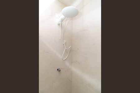 Casa à venda com 97m², 2 quartos e 2 vagasBanheiro da Suíte 2