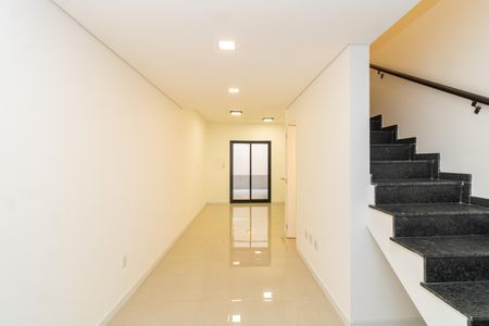 Sala de casa à venda com 2 quartos, 97m² em Vila Paiva, São Paulo