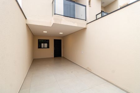 Casa à venda com 97m², 2 quartos e 2 vagasGaragem