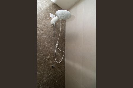 Casa à venda com 97m², 2 quartos e 2 vagasBanheiro da Suíte 1