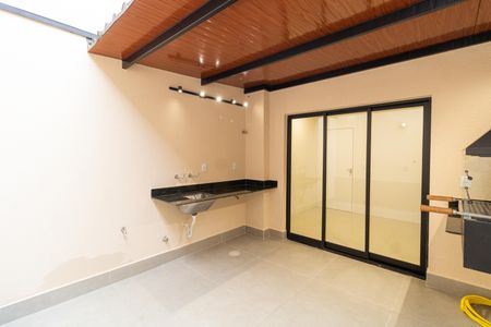 Casa à venda com 105m², 3 quartos e 2 vagasÁrea de Serviço