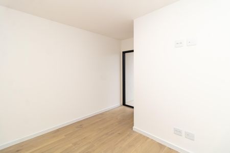 Casa à venda com 105m², 3 quartos e 2 vagasSuíte