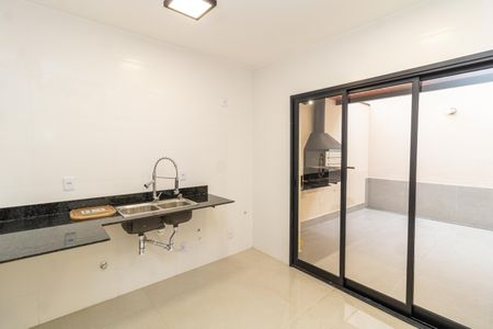 Casa à venda com 105m², 3 quartos e 2 vagasCozinha