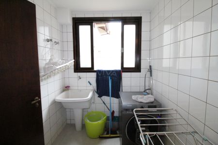 Casa de condomínio para alugar com 380m², 4 quartos e sem vagaÁrea de Serviço