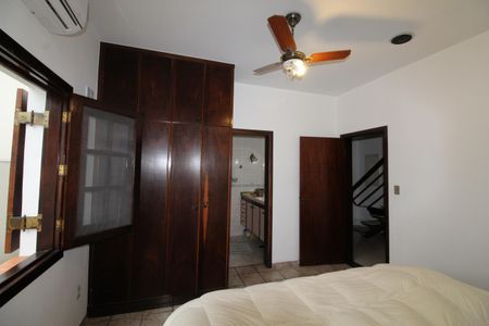 Casa de condomínio para alugar com 380m², 4 quartos e sem vagaSuíte 2