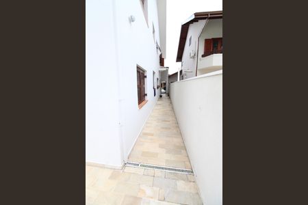 Casa de condomínio para alugar com 380m², 4 quartos e sem vagaÁrea de Lazer Corredor