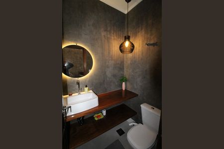 Casa de condomínio para alugar com 380m², 4 quartos e sem vagaLavabo