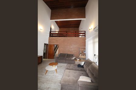 Casa de condomínio para alugar com 380m², 4 quartos e sem vagaSala 1