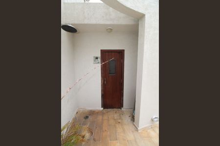 Casa de condomínio para alugar com 380m², 4 quartos e sem vagaÁrea de Lazer Sauna