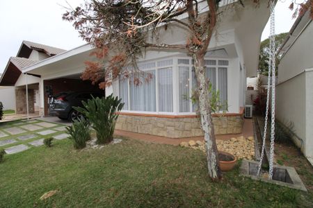 Casa de condomínio para alugar com 380m², 4 quartos e sem vagaFachada