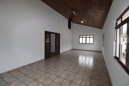 Casa de condomínio para alugar com 380m², 4 quartos e sem vagaSala 3