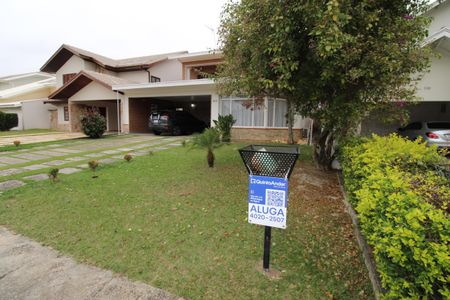 Casa de condomínio para alugar com 380m², 4 quartos e sem vagaPlaca