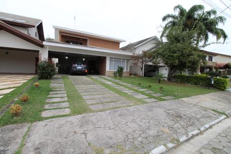 Casa de condomínio para alugar com 380m², 4 quartos e sem vagaGaragem