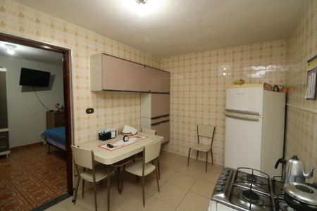 Casa à venda com 180m², 2 quartos e 4 vagasCozinha