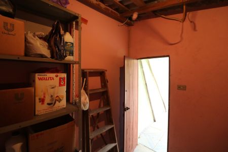 Casa à venda com 180m², 2 quartos e 4 vagasDeposito