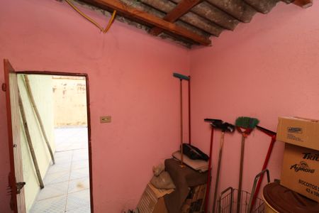 Casa à venda com 180m², 2 quartos e 4 vagasDeposito