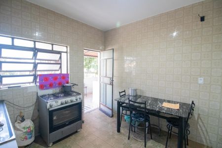 Casa à venda com 295m², 2 quartos e 3 vagasCozinha