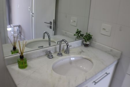 Apartamento para alugar com 50m², 1 quarto e 1 vaga Apartamento para alugar com 50m², 1 quarto e 1 vagaBanheiro da Suíte