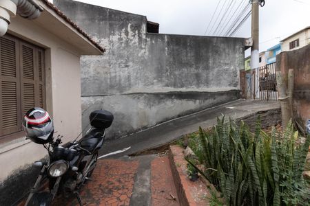 Casa à venda com 400m², 2 quartos e 6 vagasEntrada