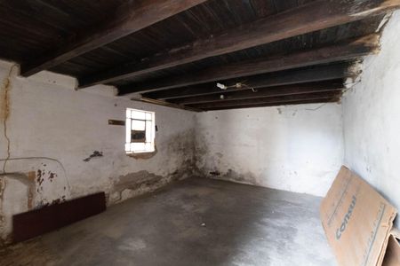 Casa à venda com 400m², 2 quartos e 6 vagasDepósito