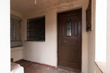 Casa à venda com 400m², 2 quartos e 6 vagasEntrada