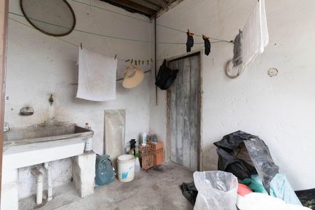 Casa à venda com 400m², 2 quartos e 6 vagasLavanderia