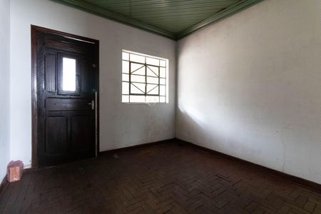 Casa à venda com 400m², 2 quartos e 6 vagasSala