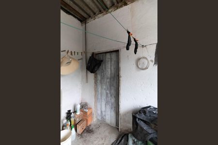 Casa à venda com 400m², 2 quartos e 6 vagasBanheiro de Serviço