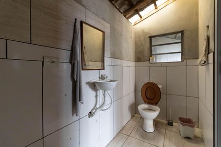 Casa à venda com 400m², 2 quartos e 6 vagasBanheiro 2