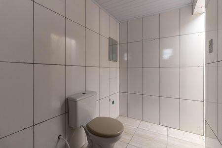 Casa à venda com 400m², 2 quartos e 6 vagasBanheiro 1