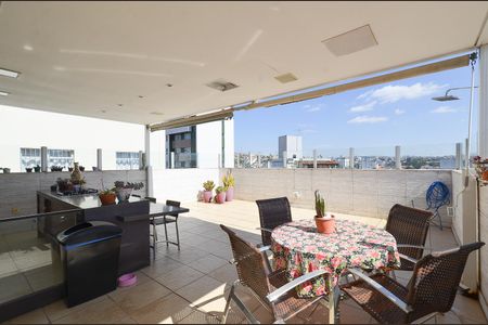 Apartamento à venda com 164m², 3 quartos e 2 vagasCobertura