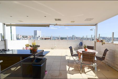 Apartamento à venda com 164m², 3 quartos e 2 vagasCobertura