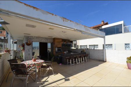 Apartamento à venda com 164m², 3 quartos e 2 vagasCobertura