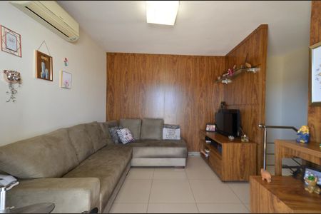 Apartamento à venda com 164m², 3 quartos e 2 vagasSala 2