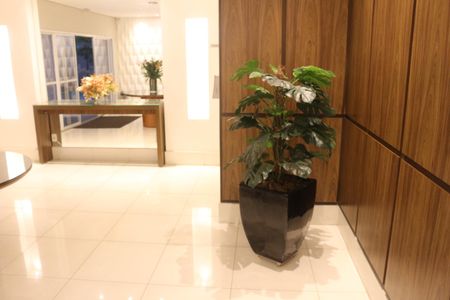 Apartamento à venda com 86m², 2 quartos e 2 vagasHall social