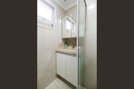 Apartamento à venda com 74m², 2 quartos e 1 vagaBanheiro da Suíte