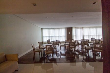 Apartamento à venda com 74m², 2 quartos e 1 vagaÁrea comum