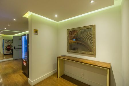 Apartamento à venda com 74m², 2 quartos e 1 vagaHall de entrada
