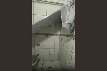 Banheiro casa 1 de casa à venda com 4 quartos, 140m² em Parque João Ramalho, Santo André