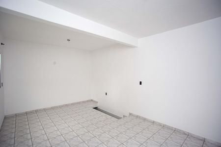 Casa para alugar com 64m², 1 quarto e 1 vagaQuarto