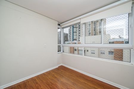 Apartamento para alugar com 64m², 2 quartos e 1 vagaSacada