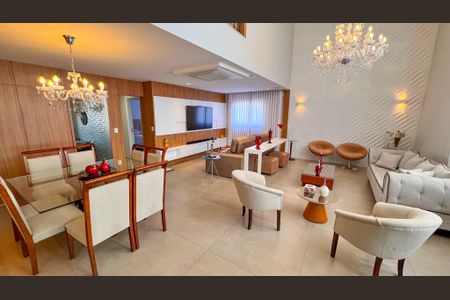 Apartamento à venda com 376m², 5 quartos e 6 vagasSala